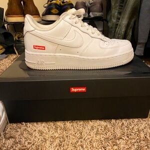 Nike Supreme Air Force 1